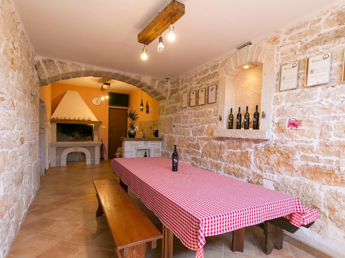 Apartmán Ninas - Free Wine&Spirit Tasting Višnjan Exteriér fotografie